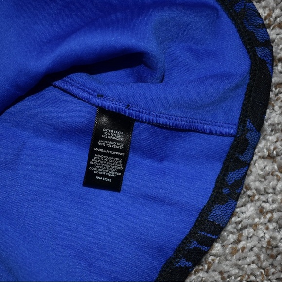 Express Lace Peplum Top size M - Picture 7 of 8